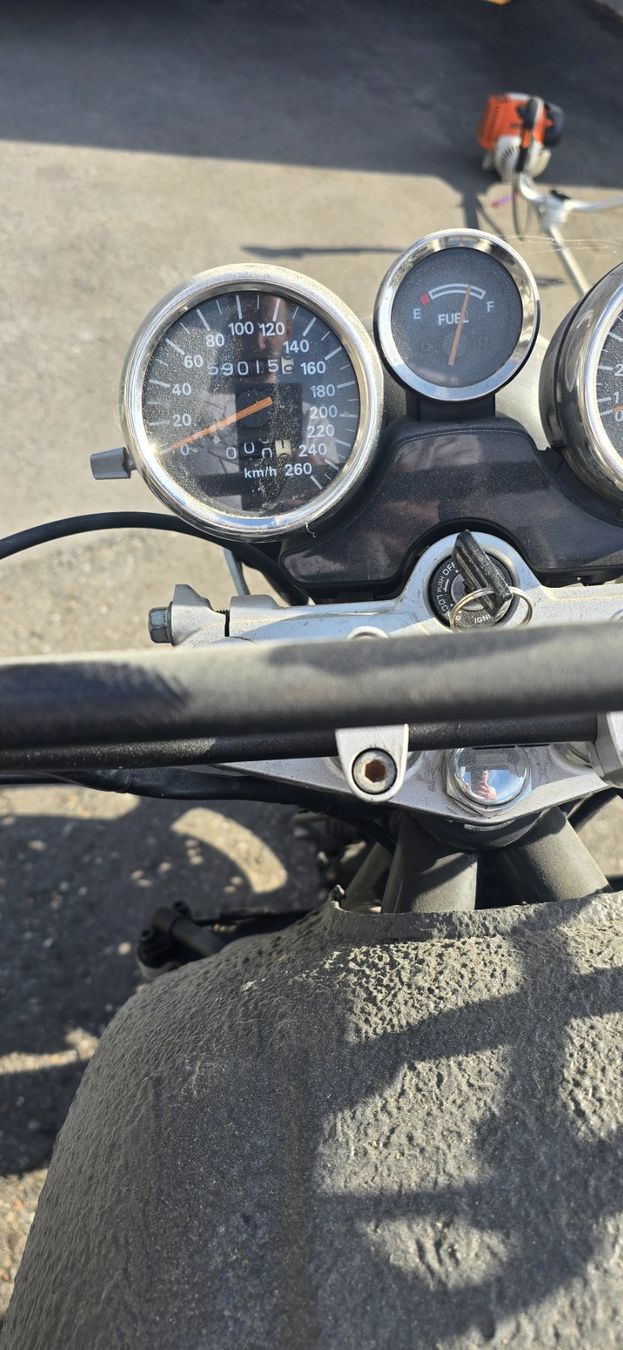 Suzuki Strada: Suzuki Gsx1100g – Usato da Heiligkreuz (Mels) venduto da kaw_xn9c 1