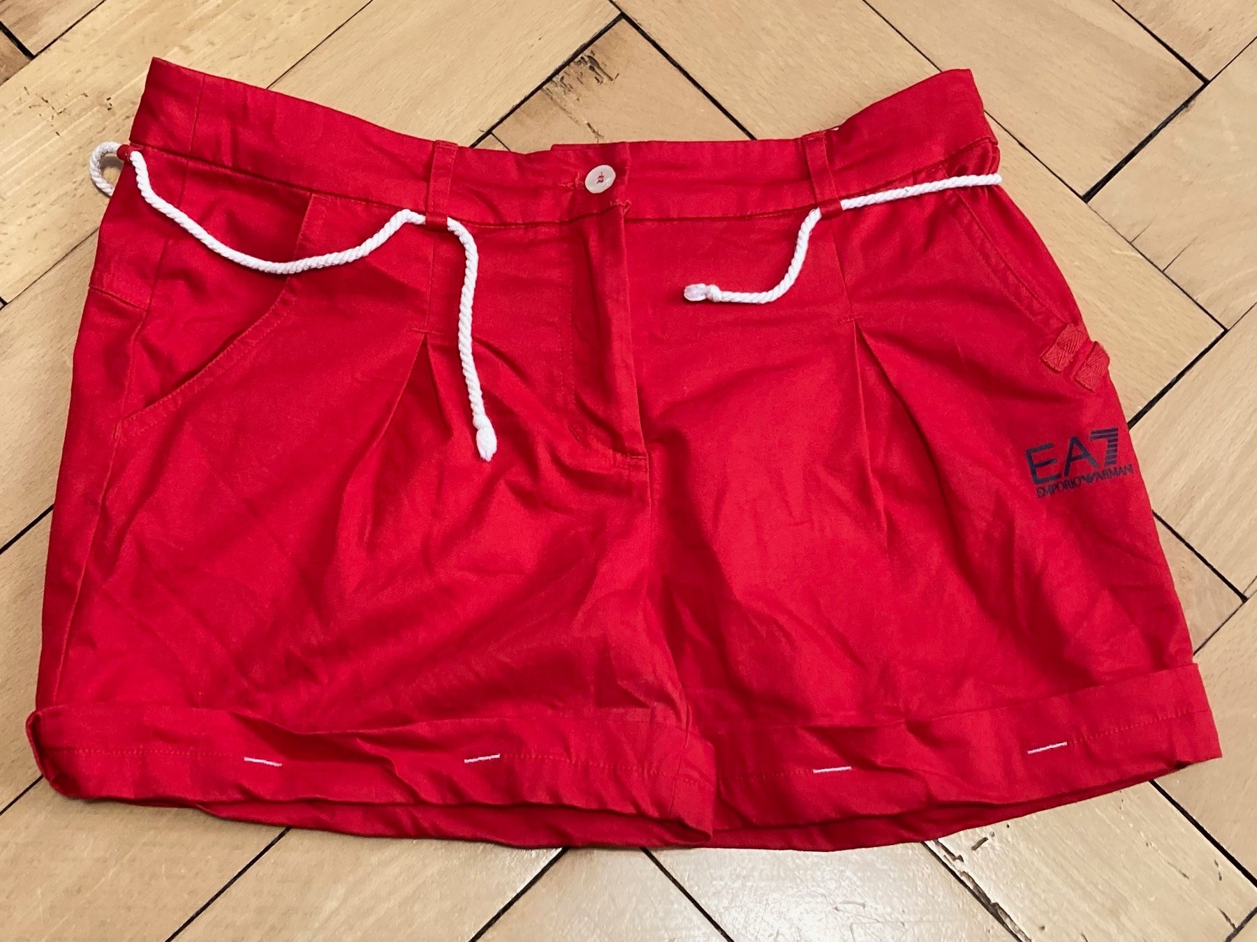 Armani Pantalons: Emporio Armano Short Sz M – D'occasion à Zürich par le_souk