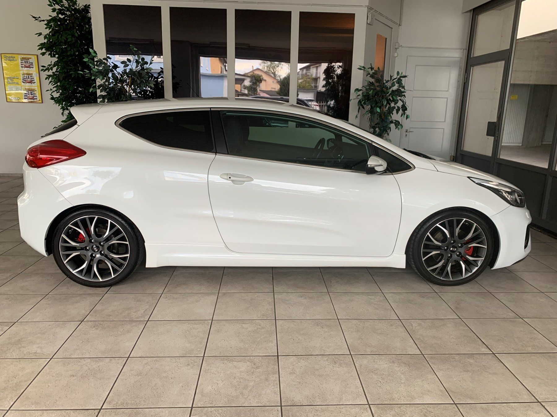 Kia Autos: KIA pro'ceed. GT 1.6 Gdi – D'occasion à Schaffhausen par FCS1896 1