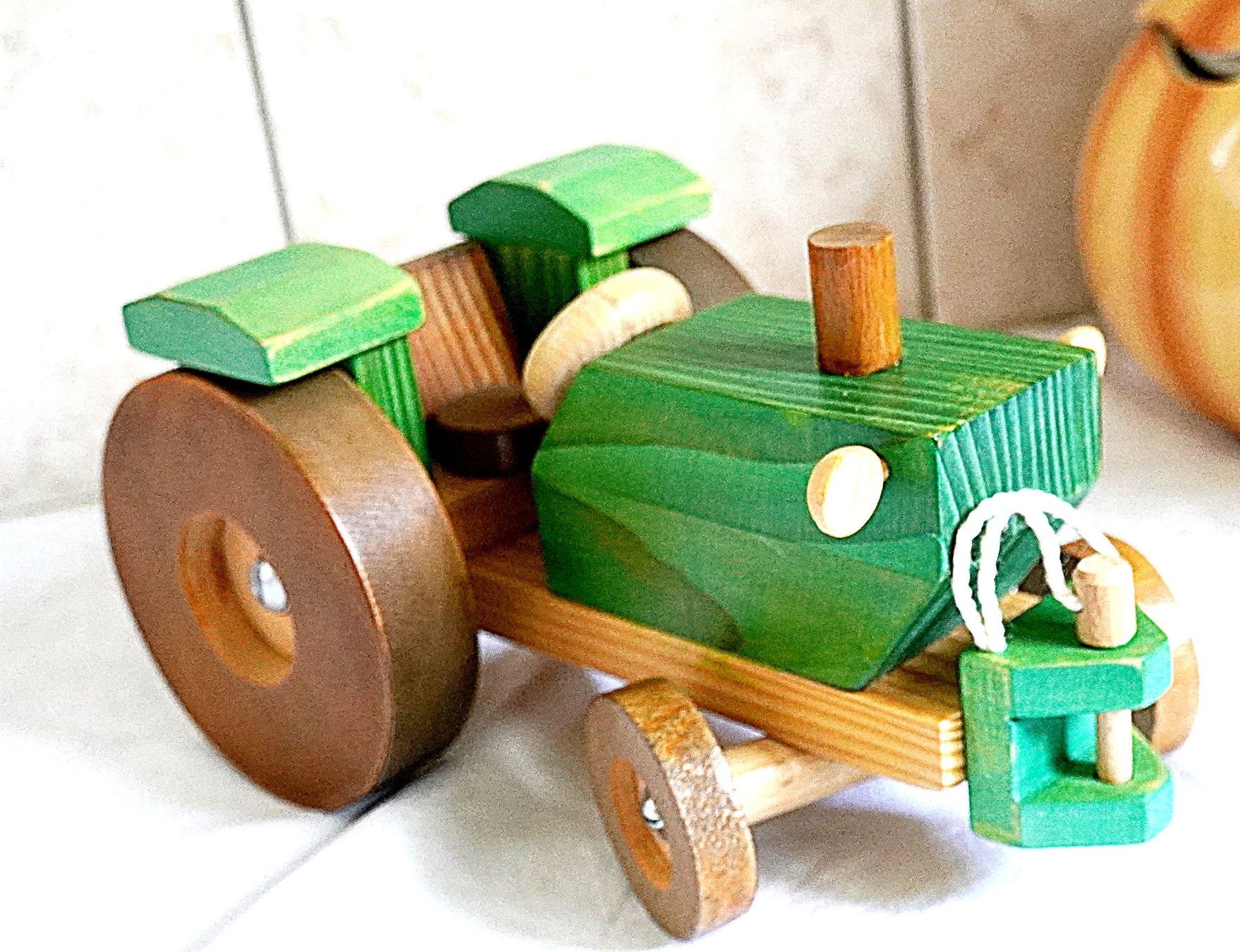 Traktoren: Holztraktor mit Lenkung – Gebraucht aus Baar von 2cvbaar 1
