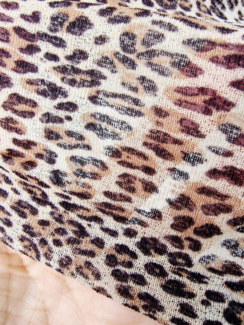 Maglioni & Felpe: HENNES feines, elastisches Wildprintshirt – Usato da Rüti ZH venduto da shanenya 3