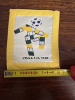 Stoffaufnäher Italia 90 Fussball WM gelb bedruckt
