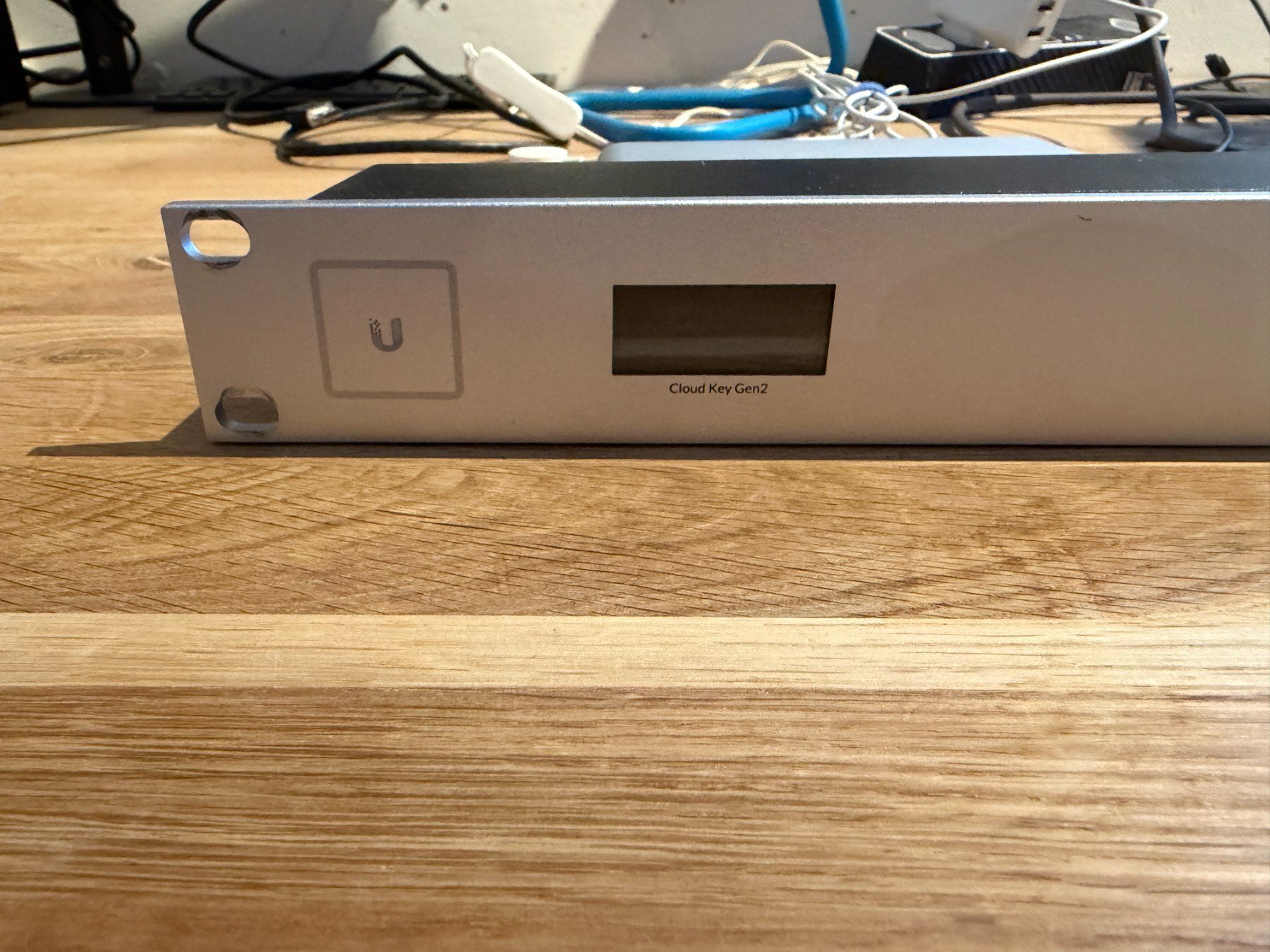 Ubiquiti Server: Ubiquiti UniFi Cloud Key Gen2 Plus inkl. Rack Mount – Gebraucht aus Neerach von Afi83 3