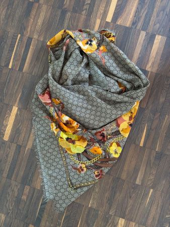 GUCCI feiner  dekorativer Wollschal  gelb, cognac 140x140cm