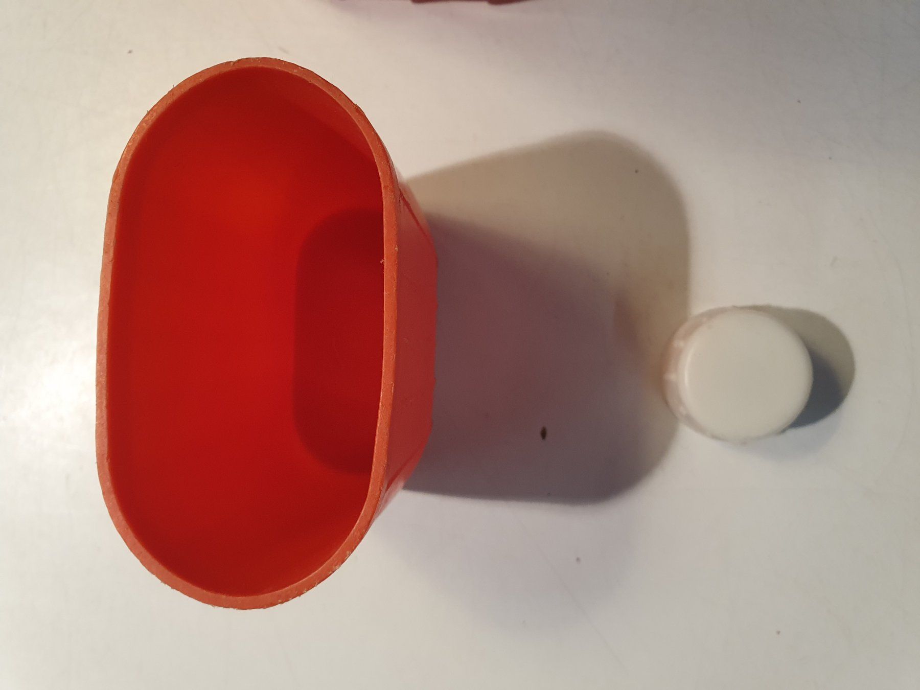 Gourdes & Thermos: Trinkflasche Kunststoff rot 1L – D'occasion à Zürich par loosebone 5