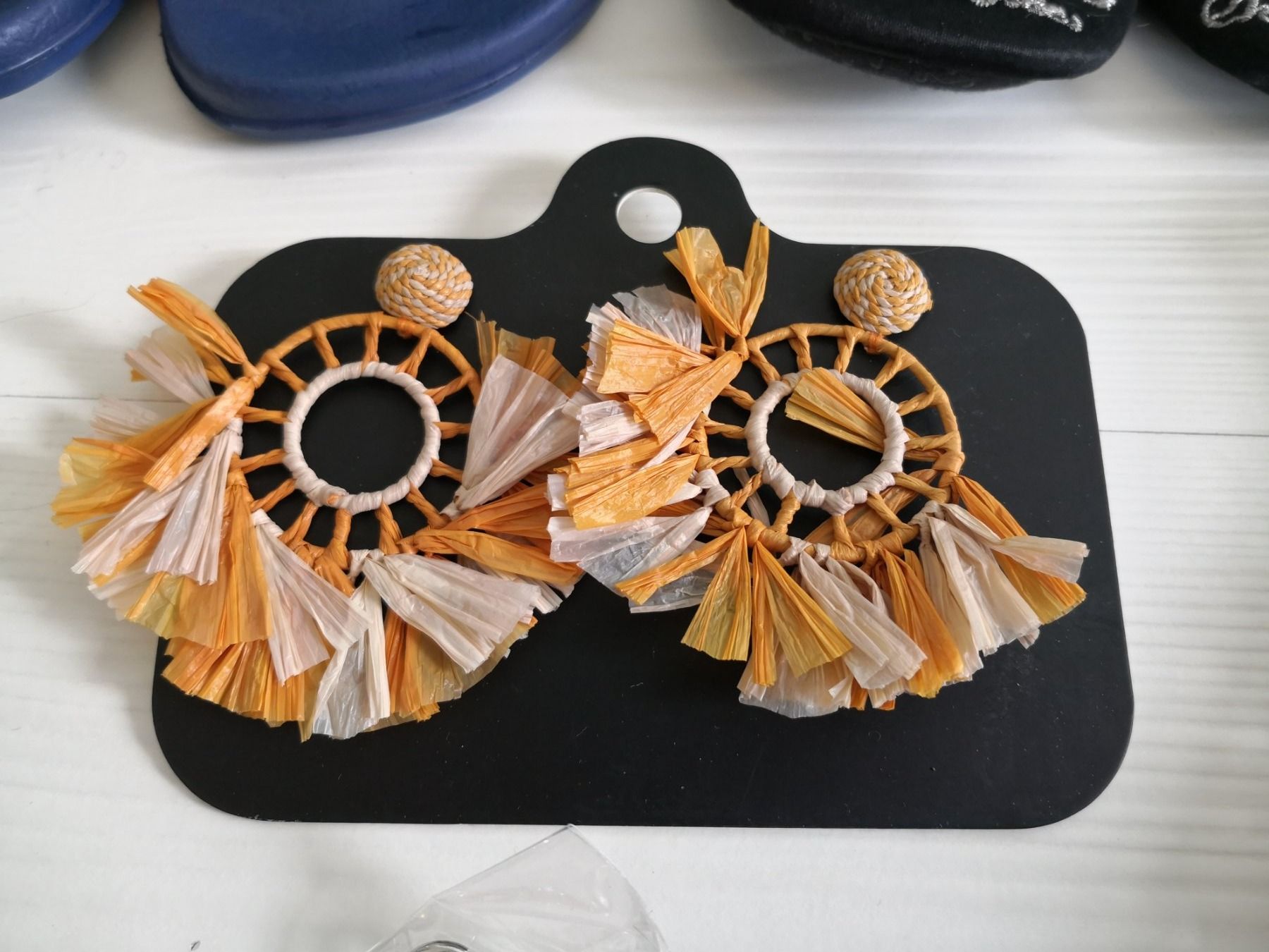 Mango Orecchini pendenti & Orecchini a lobo: 🤩MANGO OHRRINGE ORANGE-BEIGE NEU – Nuovo (secondo la descrizione) da Olten venduto da Naja-Twins-Twins