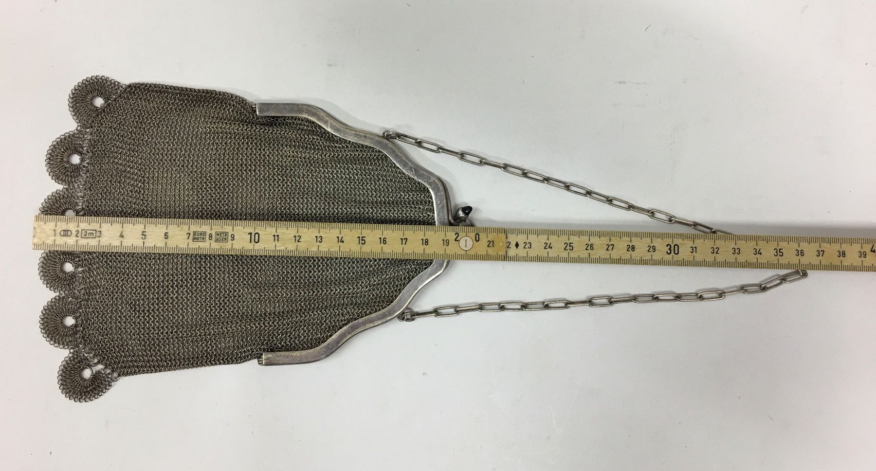 Borse da donna: Theatertasche mit Kette, ALPACCA – Usato da Olten venduto da ELHANDEL 6
