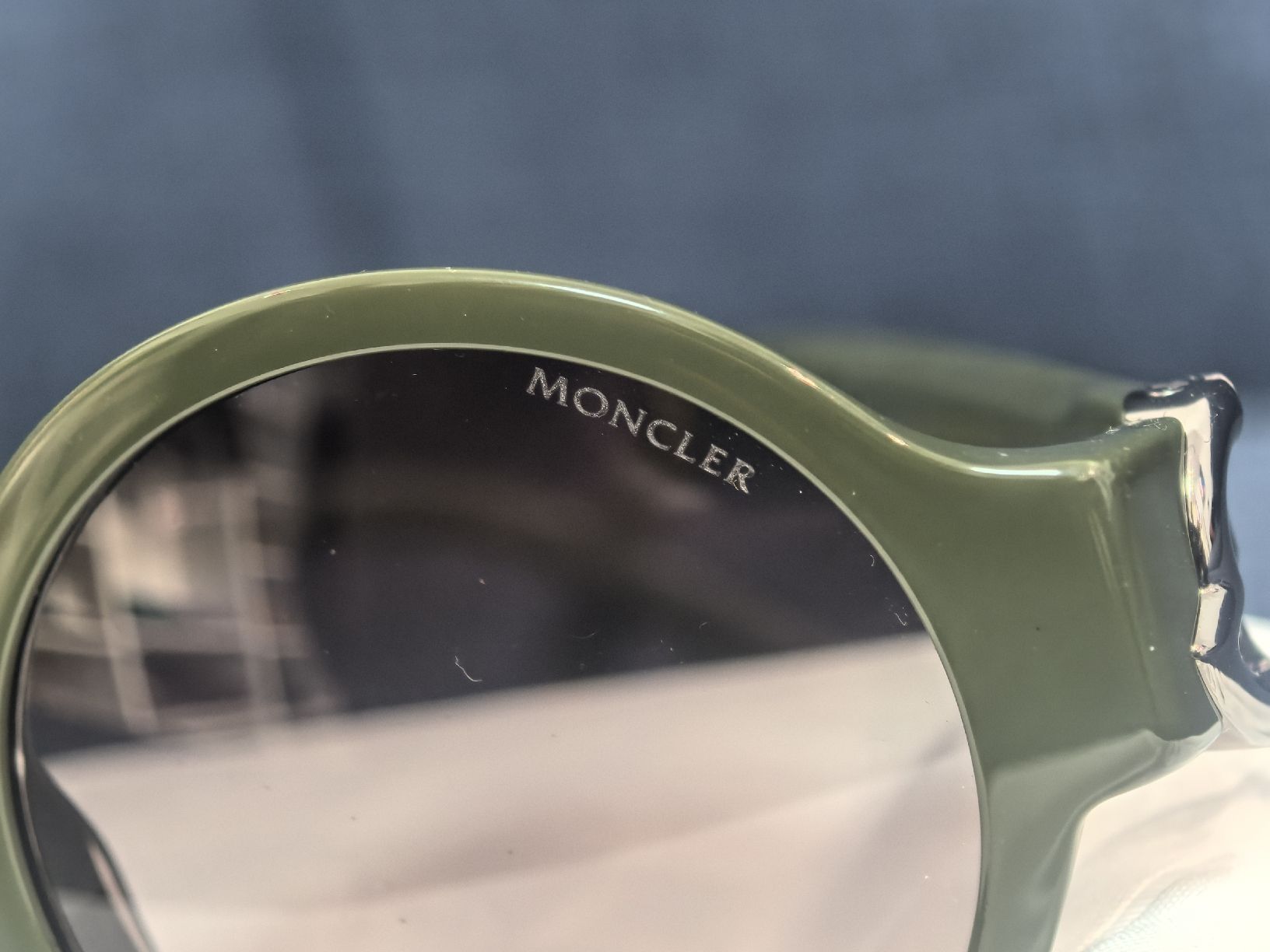 Moncler Occhiali & Lenti: Moncler Sonnenbrille – Nuovo e nell'imballaggio originale da Bad Ragaz venduto da AKahlon 1