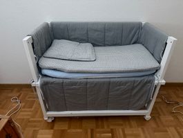 Beistellbett weiss Gitterbett mit Zubehör guter Zustand