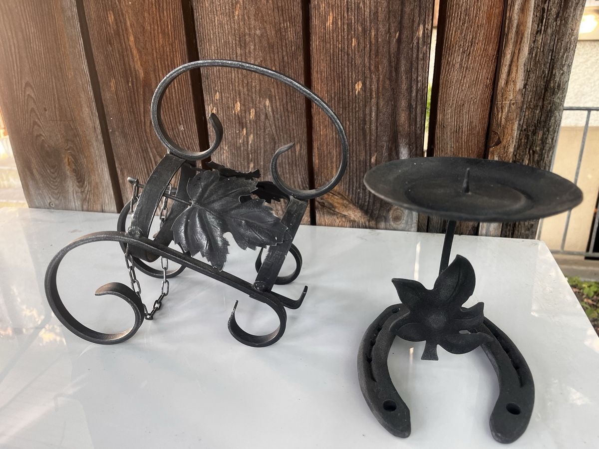 Portacandele: Set: Schmiedeeiserner Flaschenhalter & Kerzenständer  – Usato da Möhlin venduto da mil_h55x