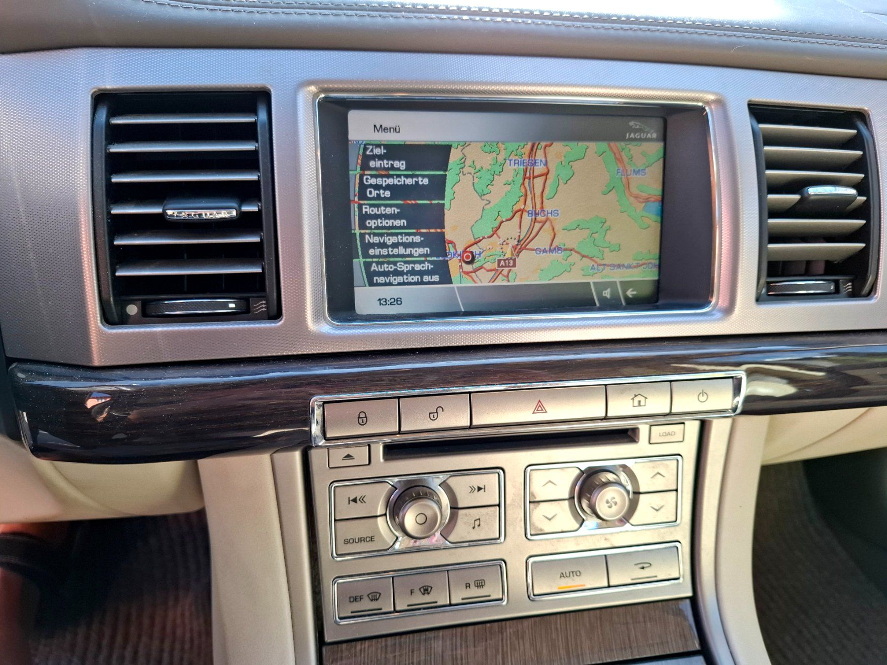 Jaguar Autos: Jaguar XF 2.7L DV6 – Gebraucht aus Bendern von Hermi2jeep 5