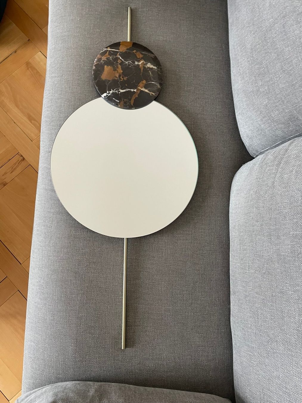 La Redoute Specchi: Miroir mural design avec élément en marbre – Nuovo (secondo la descrizione) da Lausanne venduto da generation 3