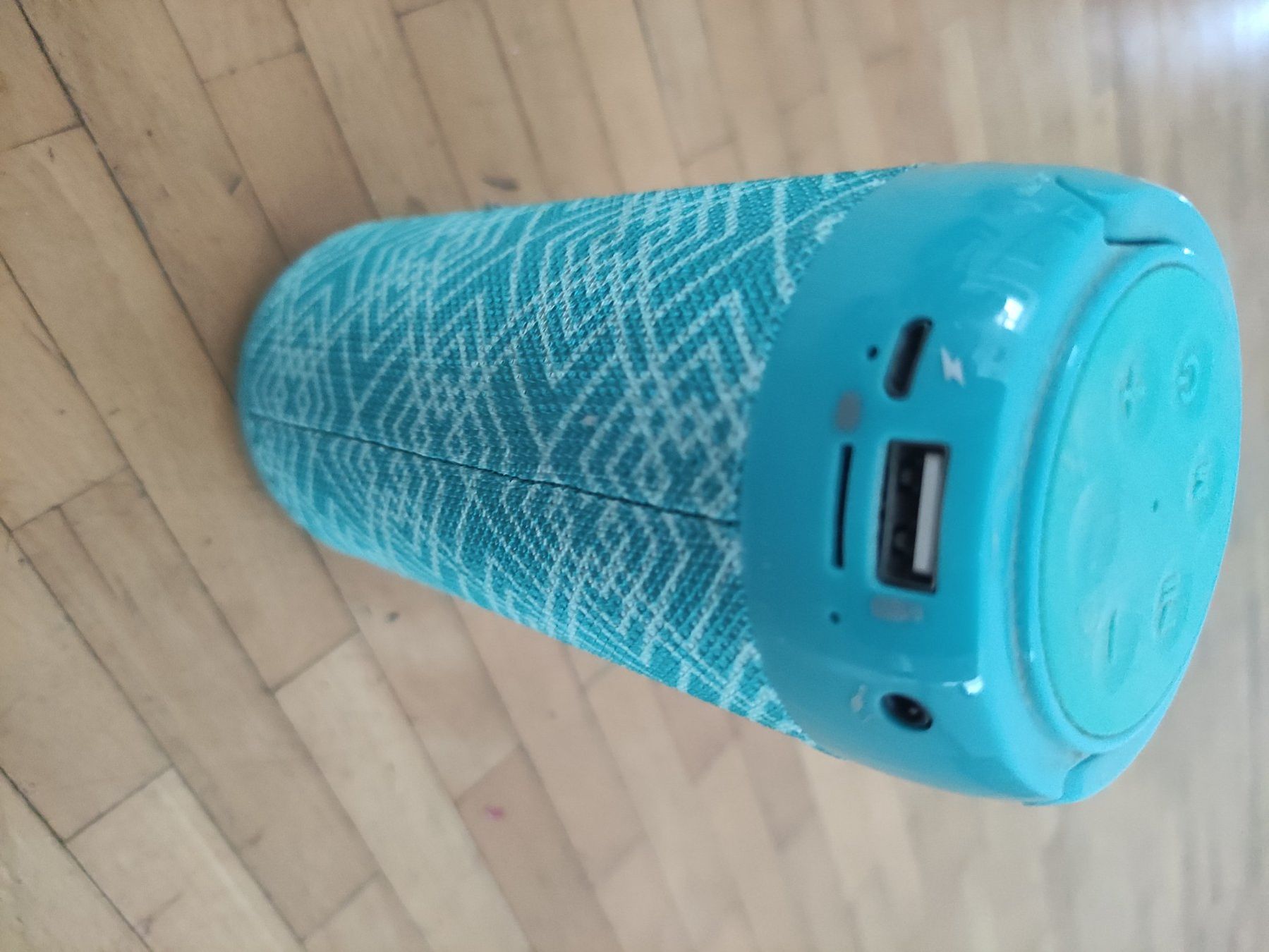 Lautsprecher: Bluetooth Lautsprecher – Gebraucht aus Dagmersellen von L.Ga. 1