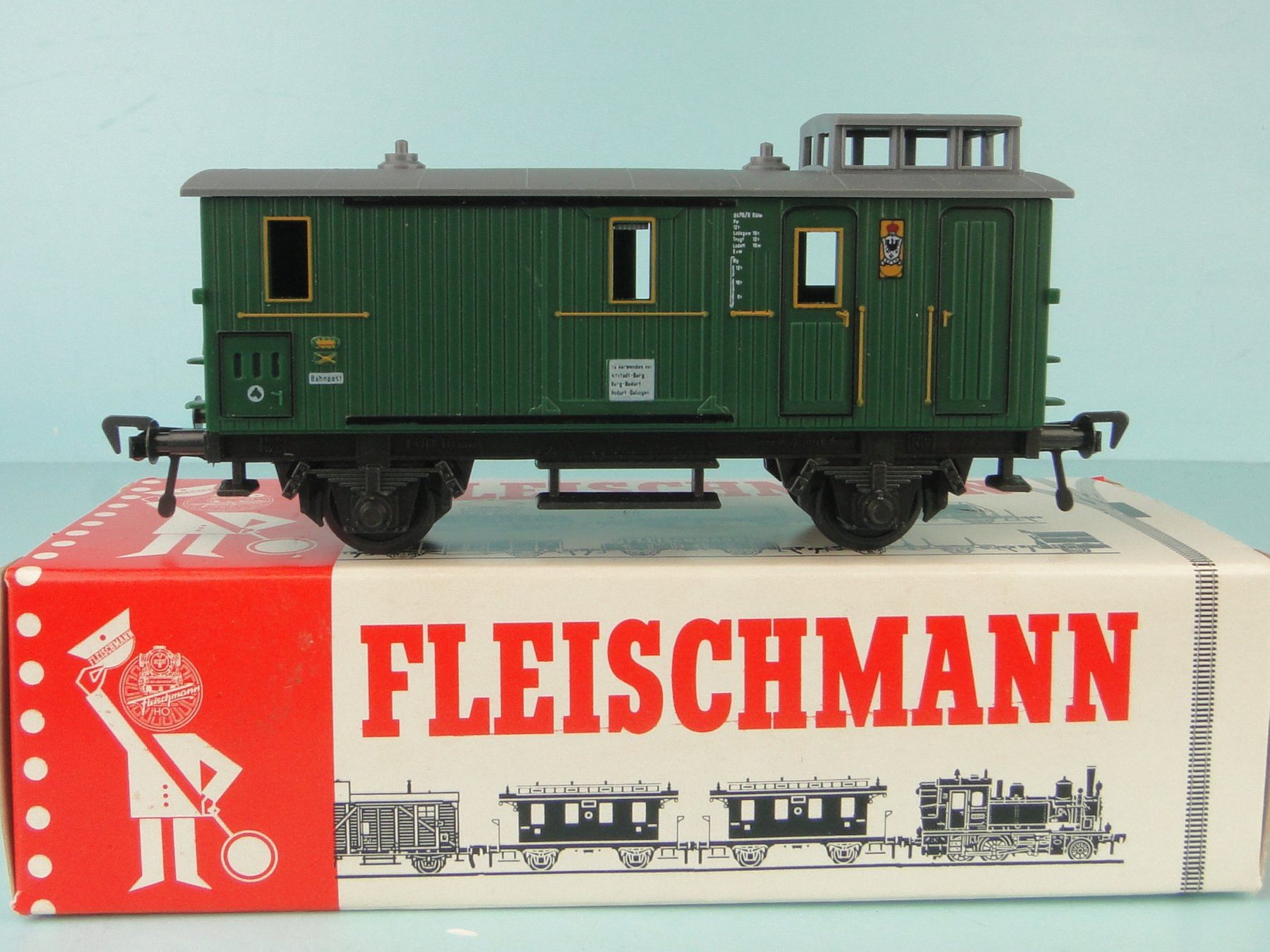 Fleischmann Modellini di ferrovie: Fleischmann 500 Gepäckwagen, neuwertig – Usato da Bülach venduto da cann11 1