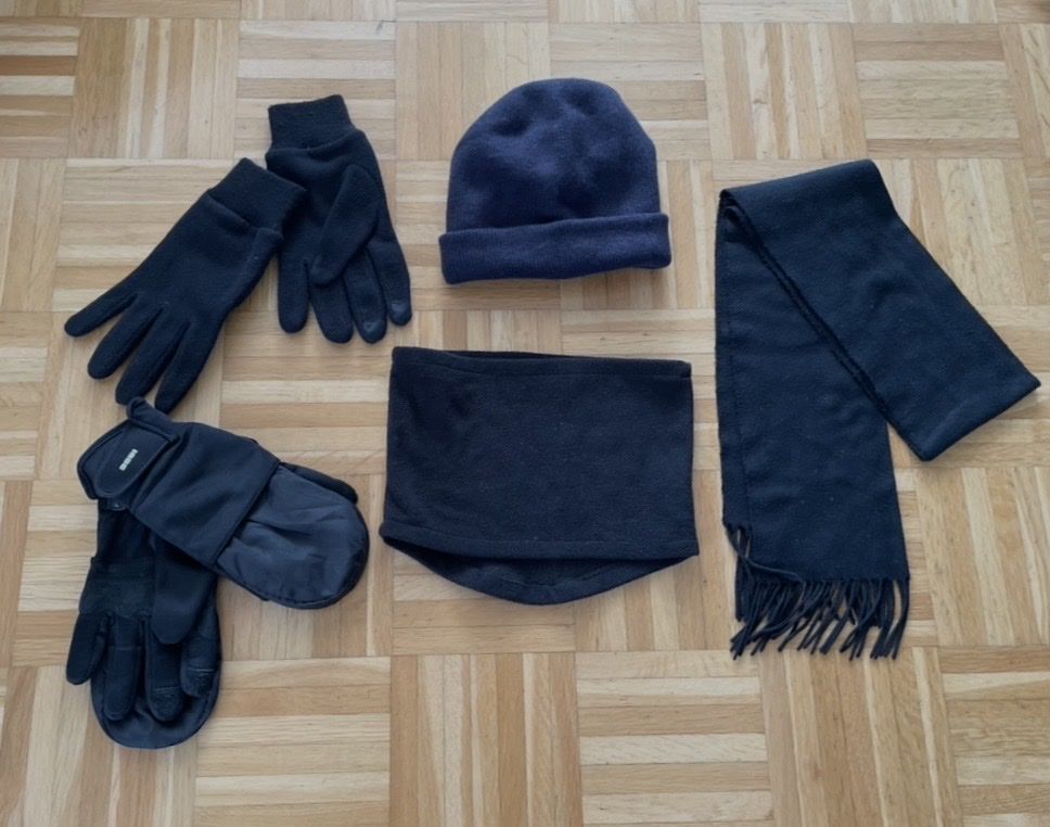 Lotti di vestiti: Set: Mütze, Halstücher, Handschuhe – Usato da Rüfenacht BE venduto da lavok 3