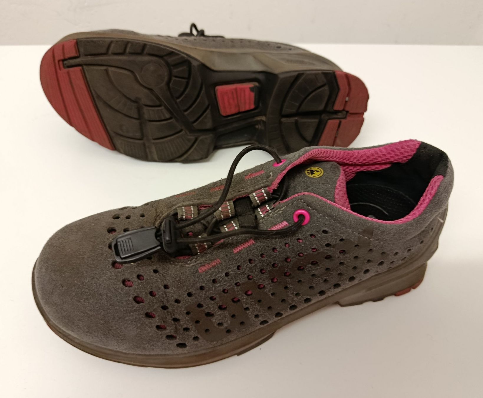 Uvex Scarpe da donna: Sicherheitsschuhe UVEX 38 ESD - gebraucht – Usato da Degersheim venduto da Zuckerka 4