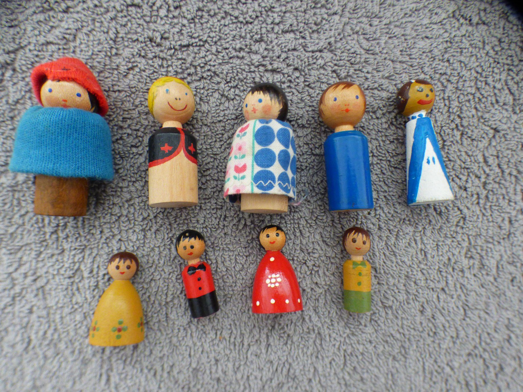 Puppen: Kleine Püppchen – Gebraucht aus Münchenbuchsee von enzian59