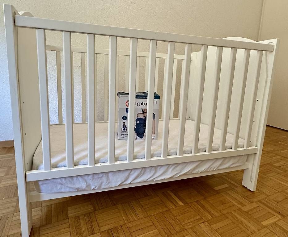 Letti: Lit pour bébé + matelas + protection imperméable – Usato da Genève venduto da CPreda 2