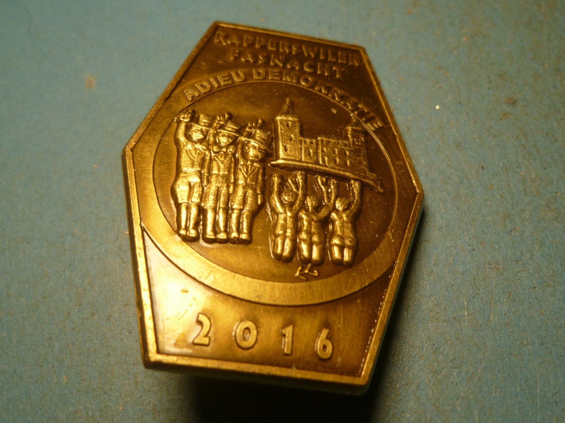 Placchette & Badge: RAPPERSWIL 2016 MESSING – Usato da Ried (Muotathal) venduto da Mandarin02