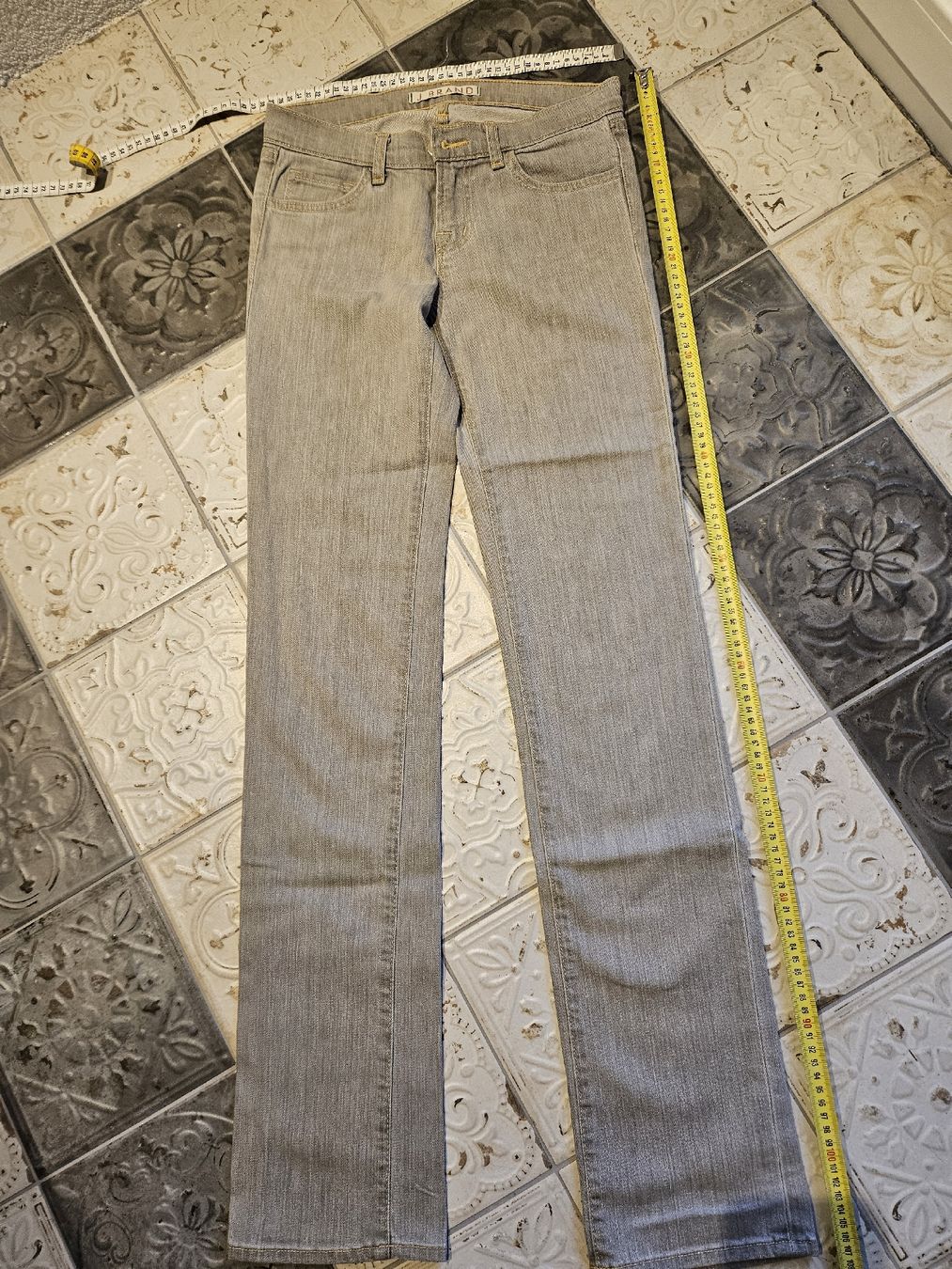 Jeans: Damenhose, J. Brand – Usato da Plasselb venduto da Mabischer