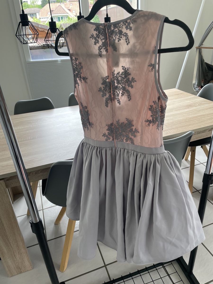 Vestiti: Kleid – Usato da Diegten venduto da kip_wg9z 2