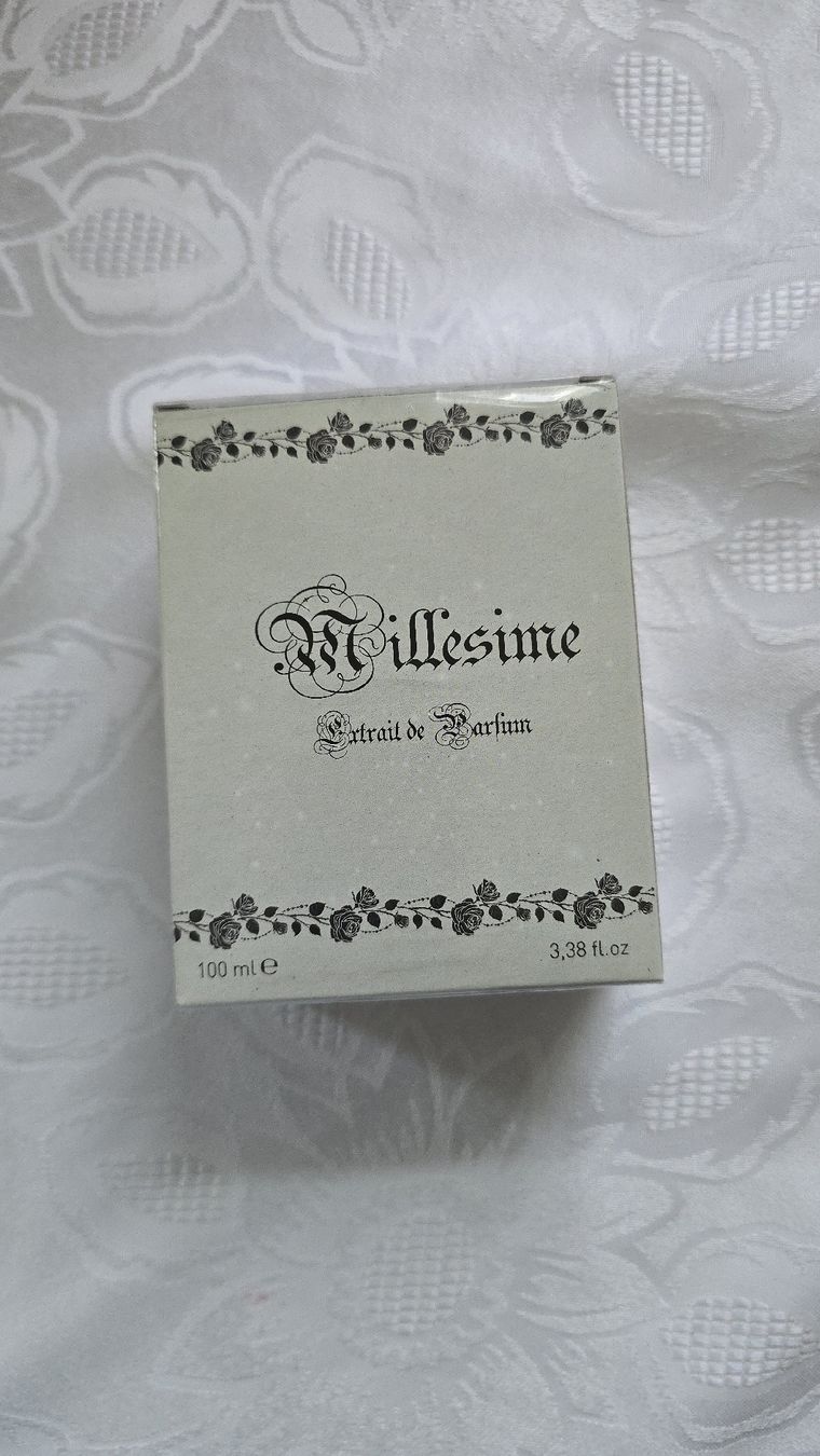 Chogan Profumi & Eau de Toilette: Millesime Extrait de Parfum OVP! – Nuovo e nell'imballaggio originale da Aristau venduto da rap_6nvq