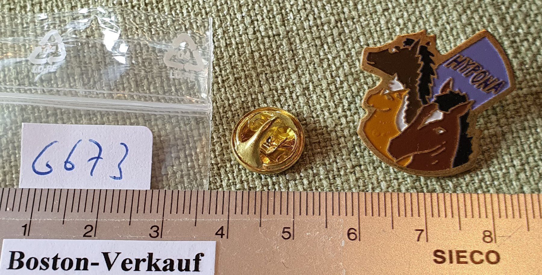 Placchette & Badge: G673 - Pin Pferd Hypona – Usato da Reinach BL venduto da Boston-Verkauf 1