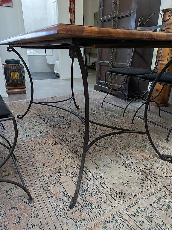 Tables: Grande table en palissandre avec rallonge – D'occasion à Corcelles-le-Jorat par jmirand 2