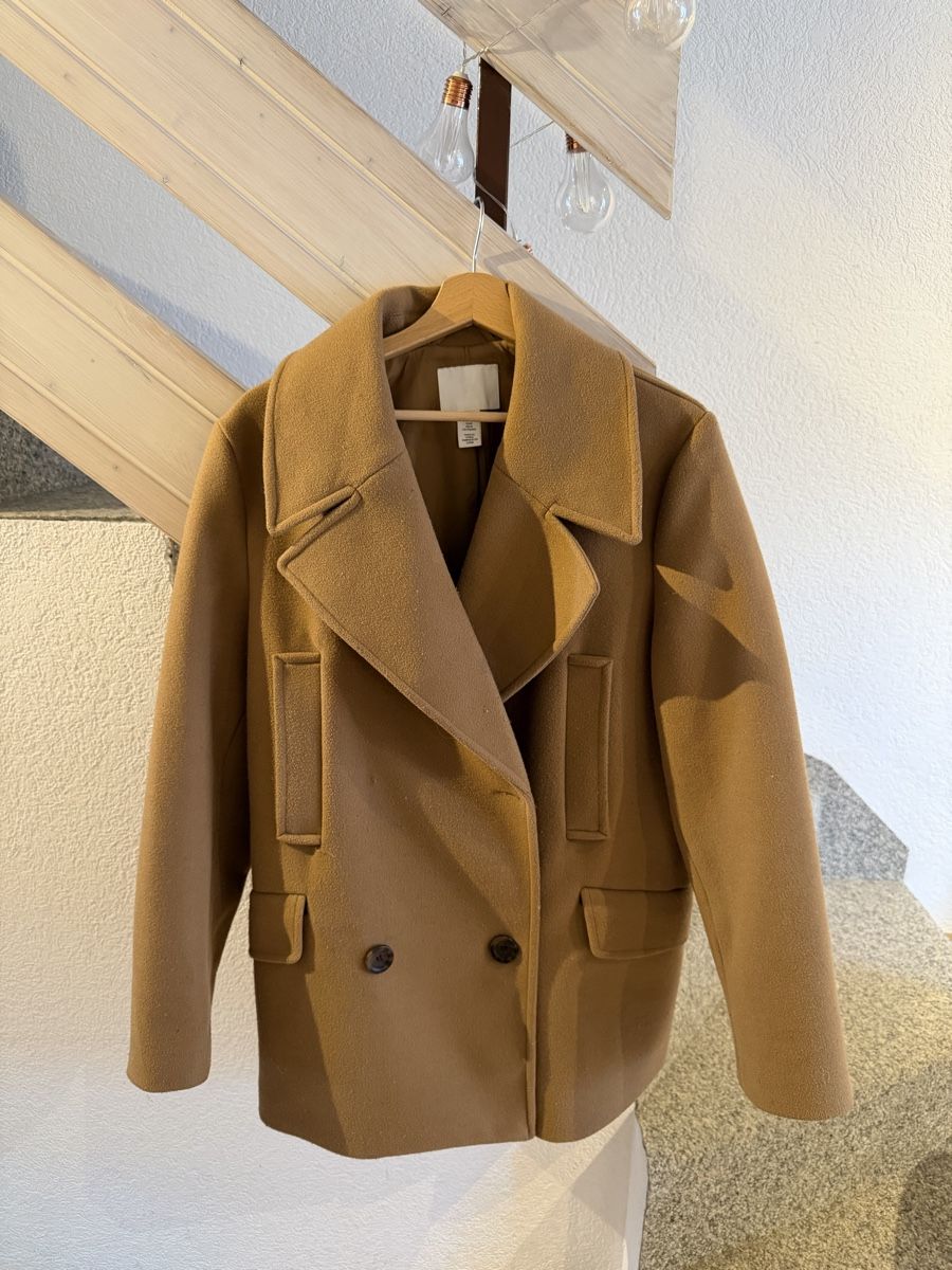 H&M Cappotti: Manteau court H&M – Usato da Nyon venduto da ine_m57q