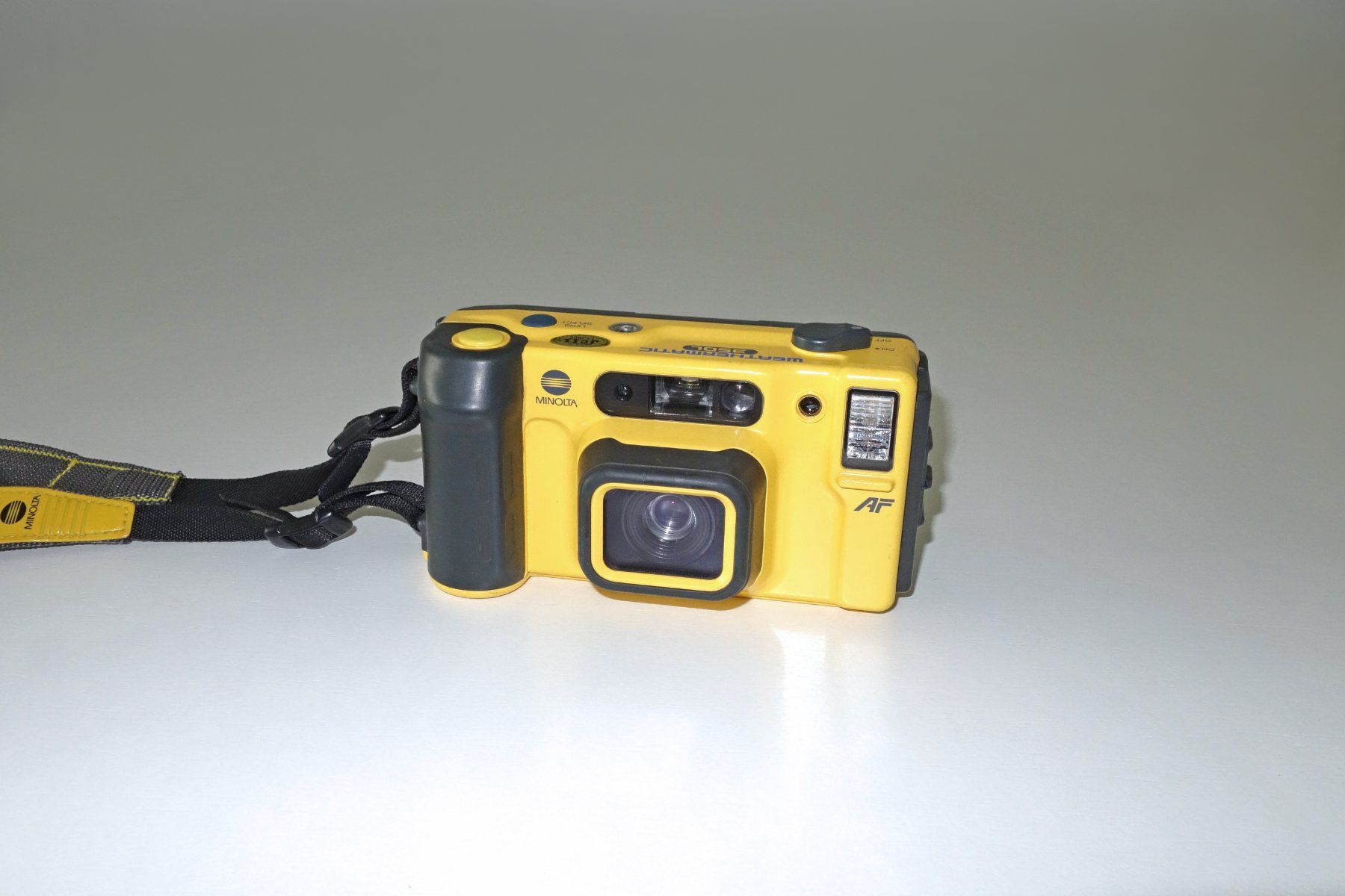 Minolta Appareil photo: Minolta Weathermatic 35 DL Analog Kompaktkamera – D'occasion à Dietikon par ruvostar 1
