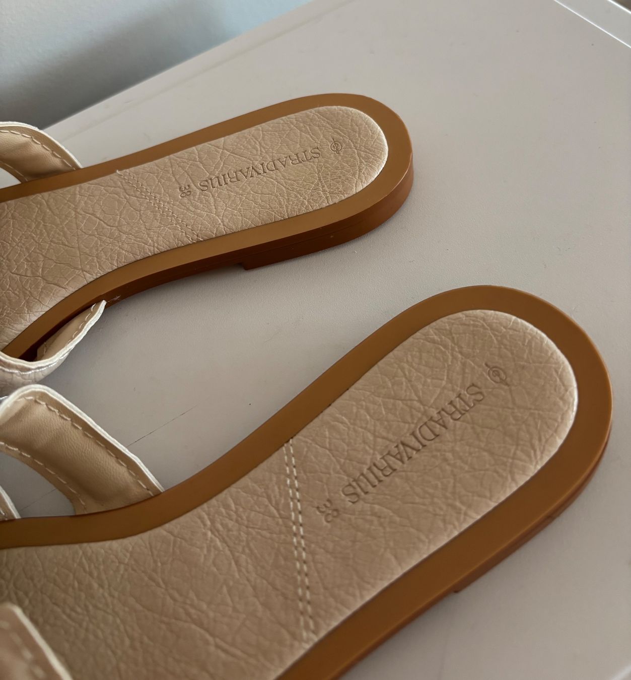 Stradivarius Scarpe da donna: Stradivarius Sandalen / Ecru /Grösse 38 – Usato da Winkel venduto da masrisa 3