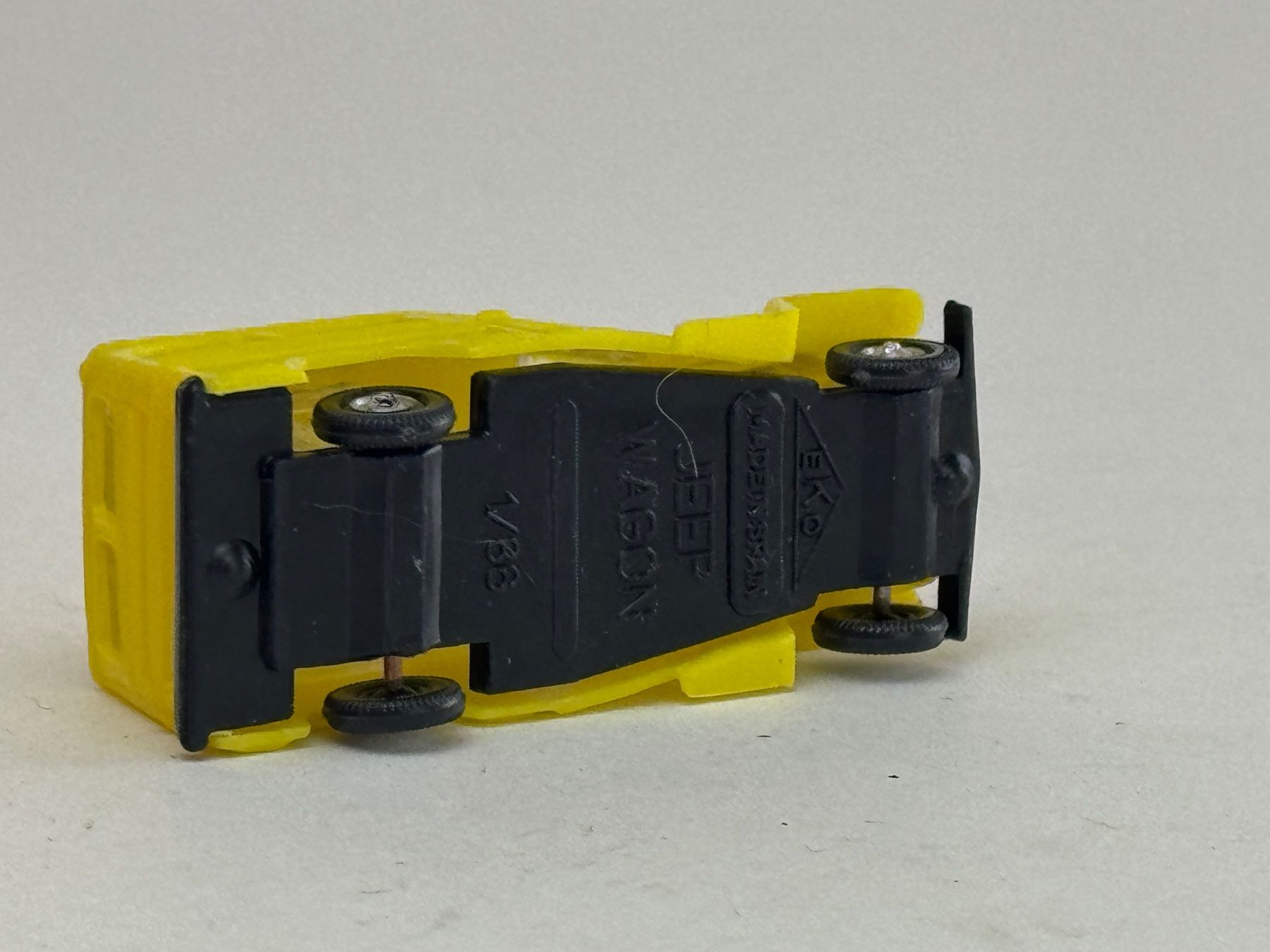 Eko Modellini d'auto: GB5- EKO Jeep Station Wagon gelb – Usato da Elm venduto da Wikmtz 2