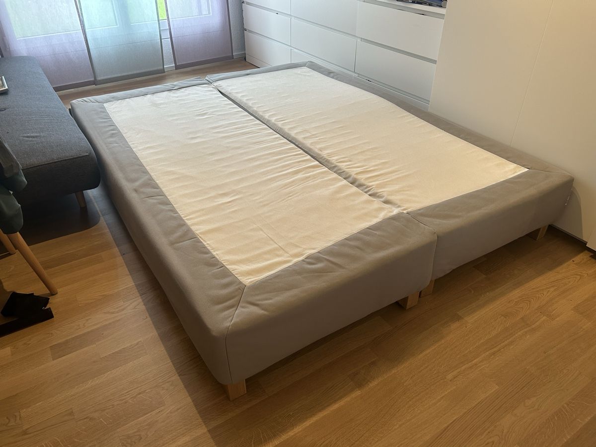 Letti: Bettgestell (IKEA, 160cm) – Usato da Uster venduto da Luna3005