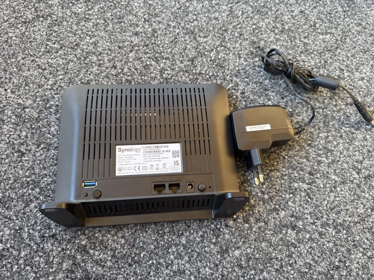 Synology Modems & Routeurs: Synology MR2200ac Router – D'occasion à Oberwald par koramamtk 1