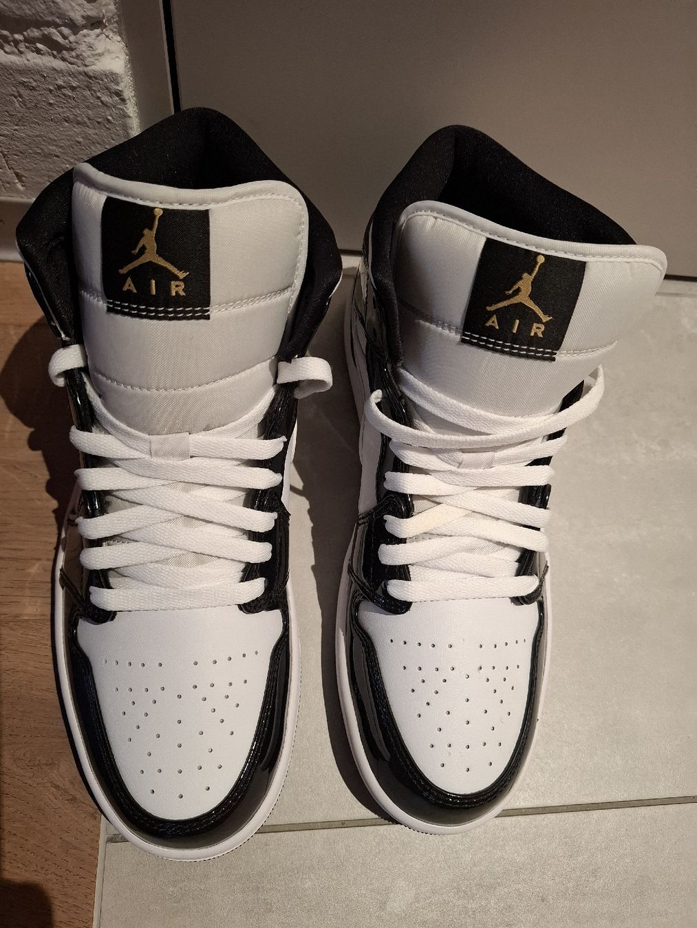 Jordan Scarpe da uomo: Jorda 1 Mid 44 – Nuovo e nell'imballaggio originale da Fraubrunnen venduto da Hady87 5