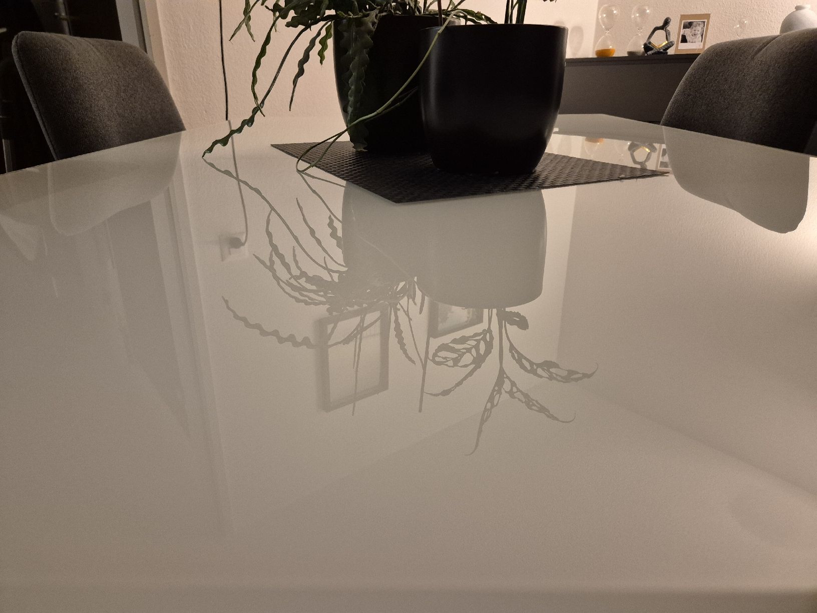 Tavoli: Table en verre opaque,  extensible. En excellent état – Nuovo (secondo la descrizione) da Courroux venduto da blabla90 2