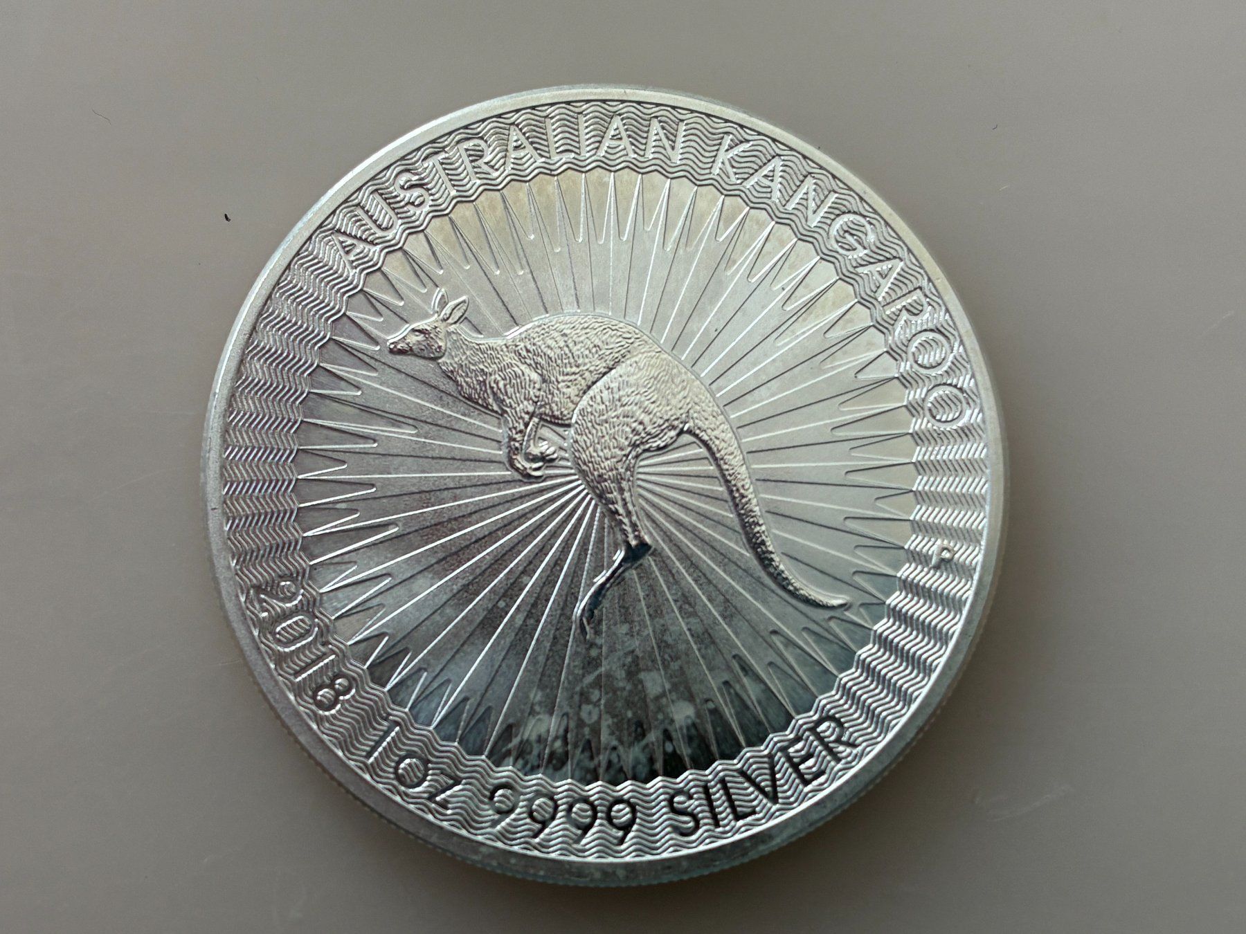 Tutti le monete: 1 Unze Silber Australian Kangaroo 2018 – Usato da Rüthi (Rheintal) venduto da Gnome