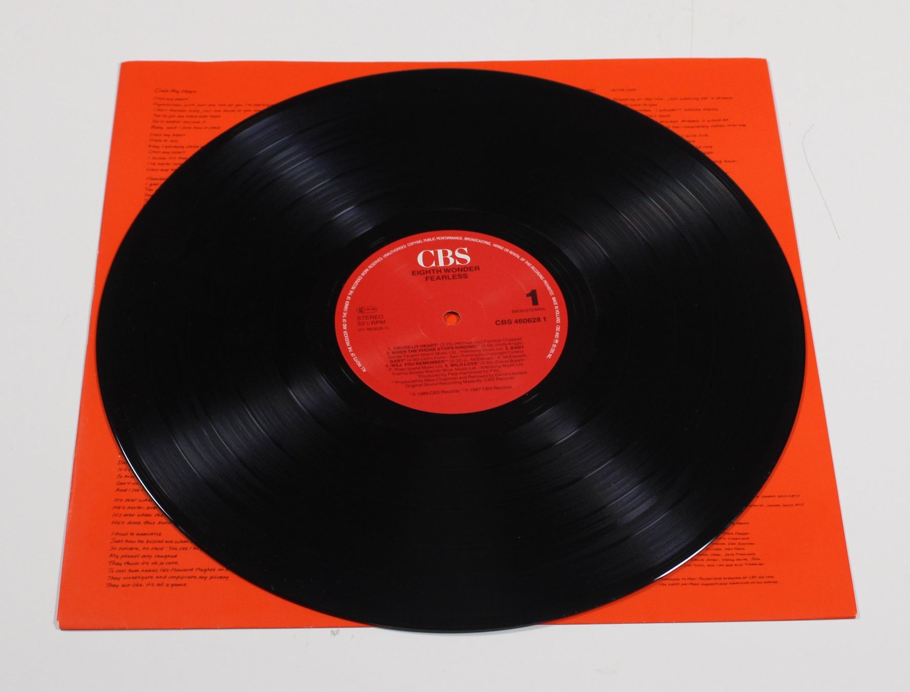 Dischi in vinile: Vinyl LP EIGHT WONDER aka PATSY KENSIT - FEARLESS 1988 – Usato da Brüttisellen venduto da Collector-Corner 3