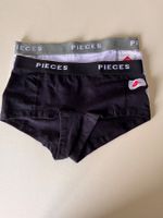 Slip, PIECES, Grösse XS, 2 Stück (Schwarz und Weiss)