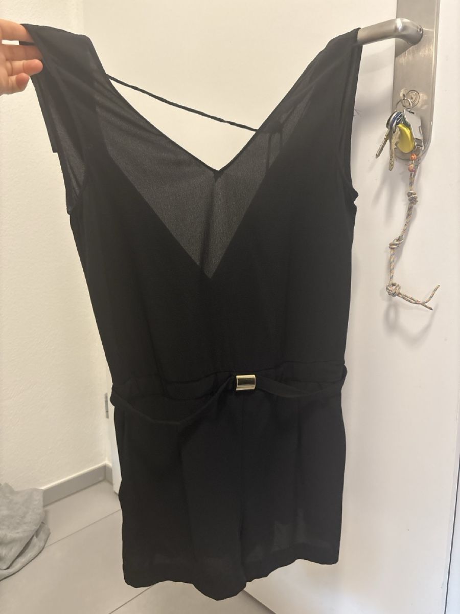 Zara Tute: Kurzer Jumpsuit/ Overall – Usato da Zürich venduto da car_m8tg 2