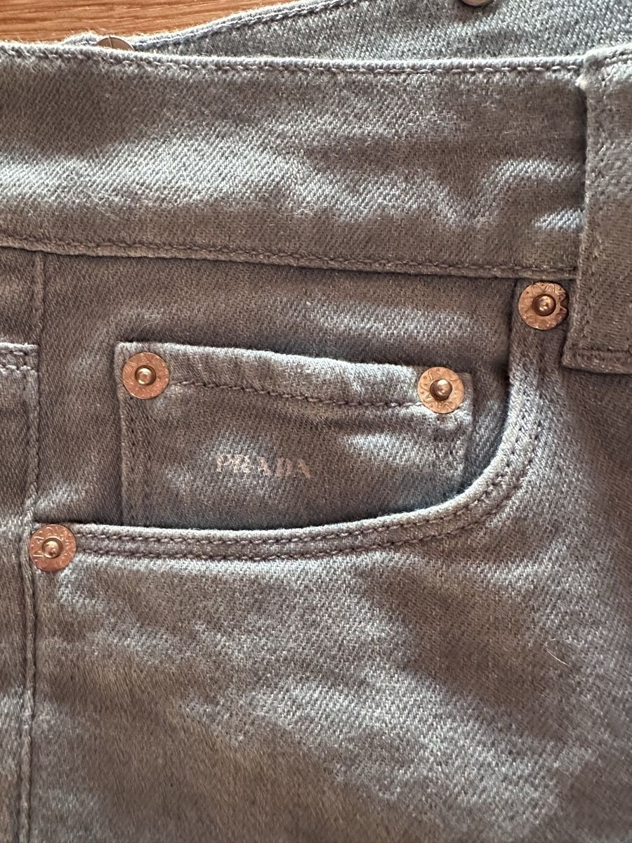 Prada Jeans: Prada Jeans grey size 27 good condition – Neu (gemäss Beschreibung) aus Binningen von can_s2yh 2