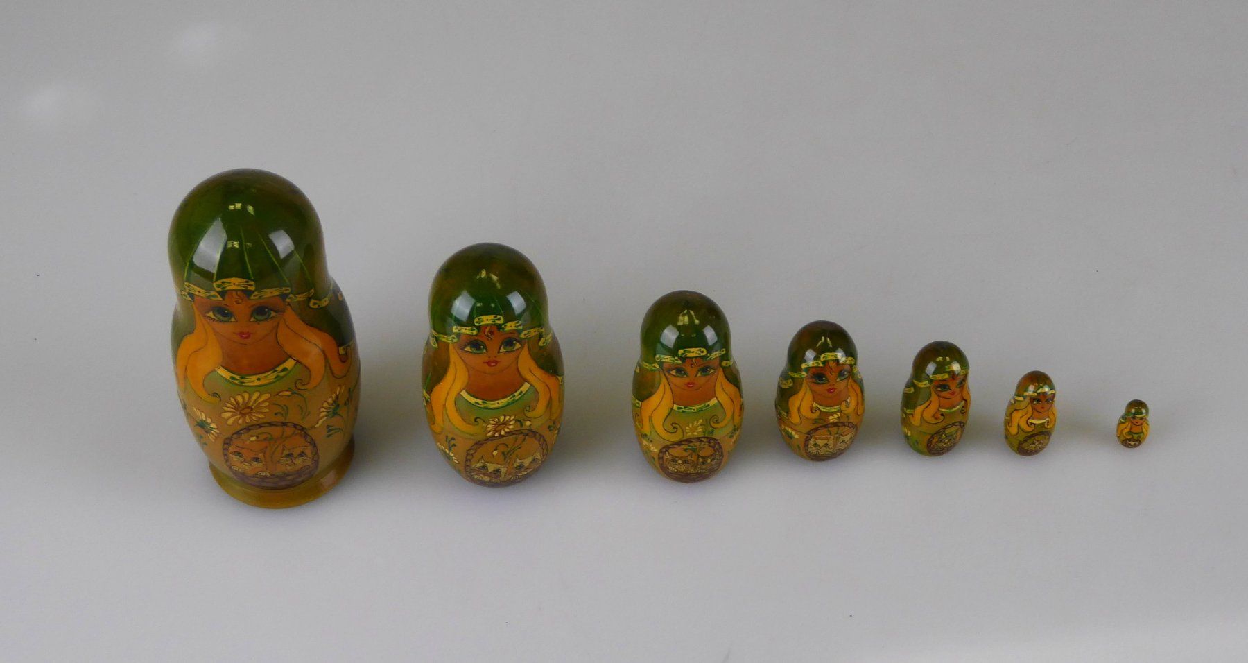 Statuette: Matrjoschka Puppen Set 7-teilig – Usato da Volketswil venduto da brockipfannenstil 1