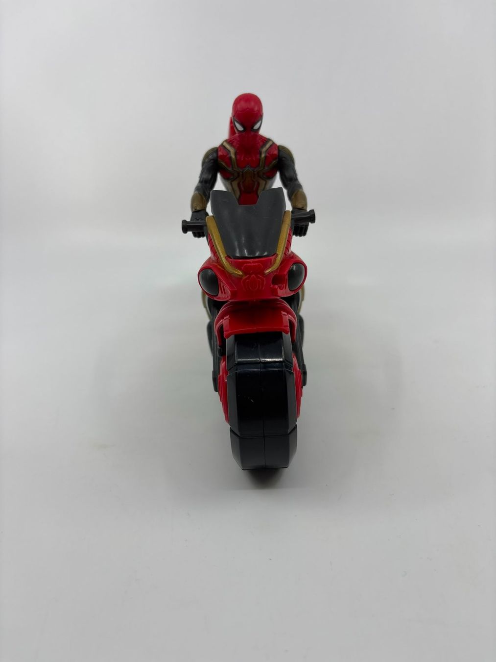 Statuette: Hasbro Marvel Spider-Man Figur – Usato da Herisau venduto da Seyashop1 1