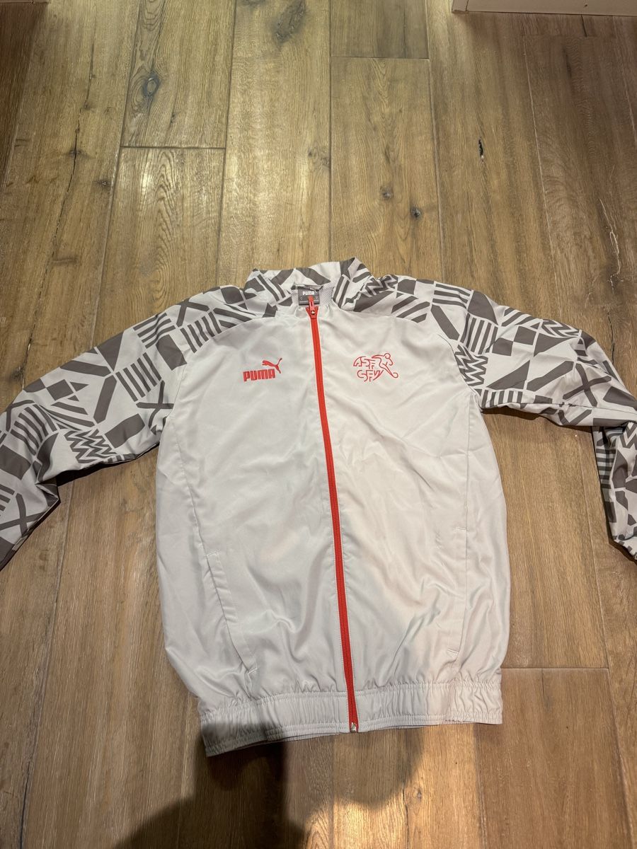 Puma Giacche: Schweizer Jacke S – Usato da Winterthur venduto da Baggio2
