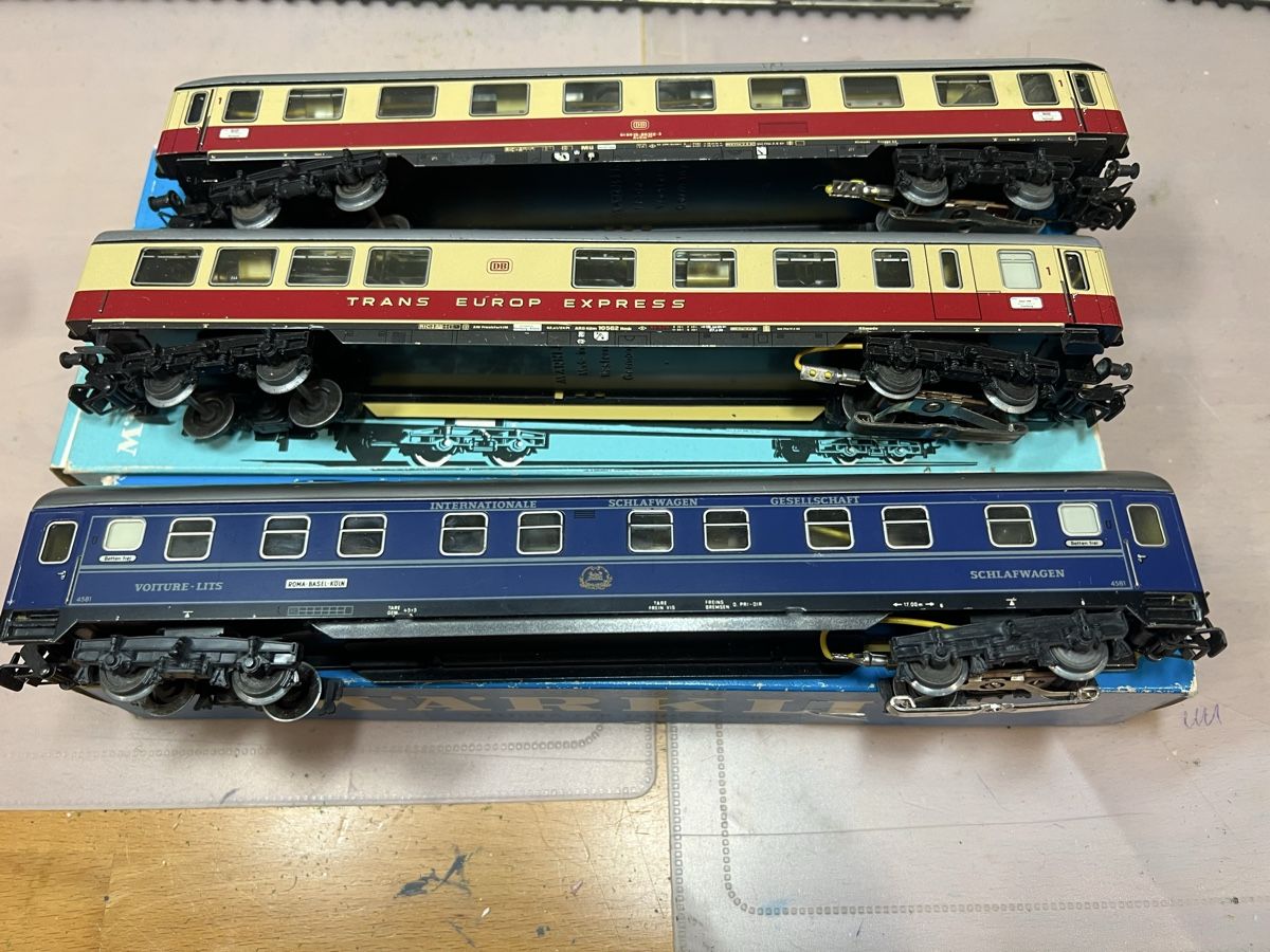 Märklin Modelleisenbahnen: Märklin Personenwagen – Gebraucht aus Dübendorf von Troggy 1
