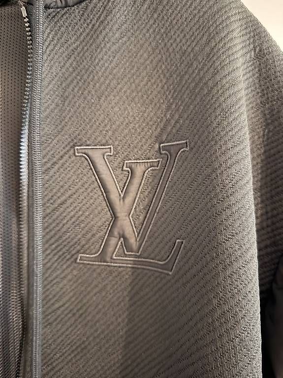 Vestes: Louis Vuitton Jacke S – D'occasion à Adligenswil par TST04 1