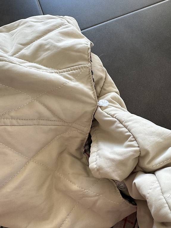Jacken: Burberry Winterjacke neuwertig – Gebraucht aus Freienbach von ang_8xxz 4