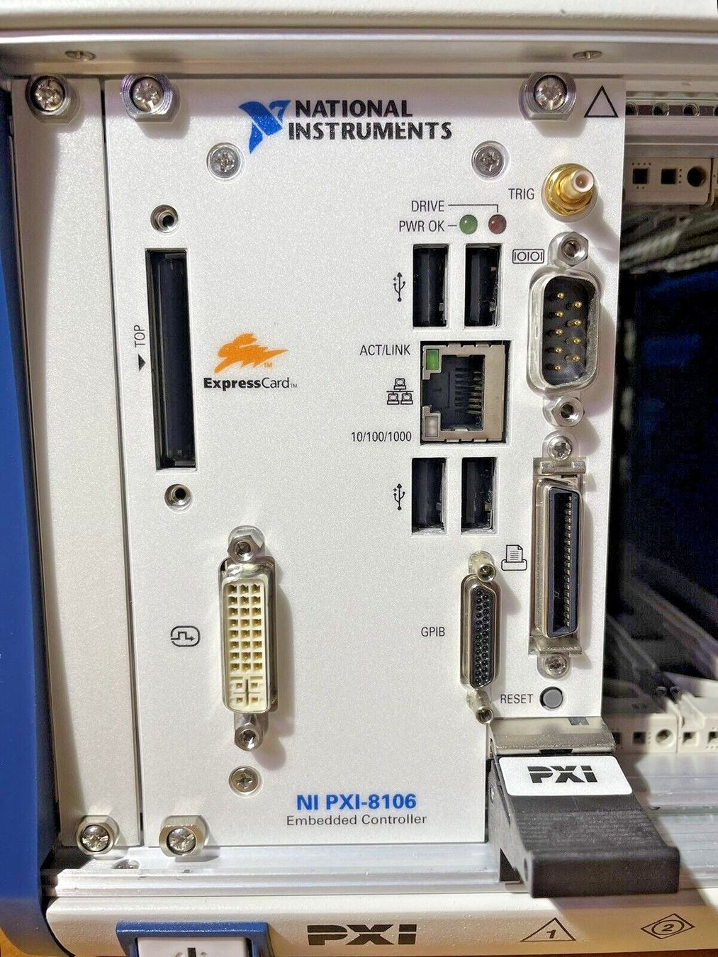 Misurare: NI PXI-1042Q Chassis mit PXI-8106 Controller – Usato da Fehraltorf venduto da Ranger70 1