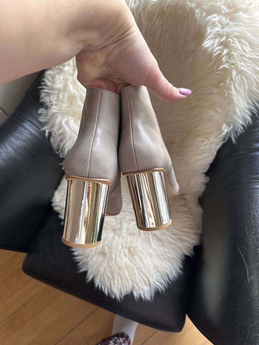 Zara Scarpe da donna: Stiefeletten Zara Gr.40 grau beige – Nuovo (secondo la descrizione) da Dorf venduto da marfikgnidka 2