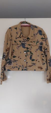 Aussergewöhnliche Jeansjacke